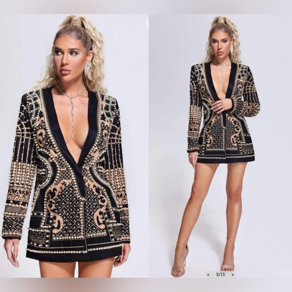 Bella Barnett Dresses & Skirts - Elegant Black and Gold Mini Dress